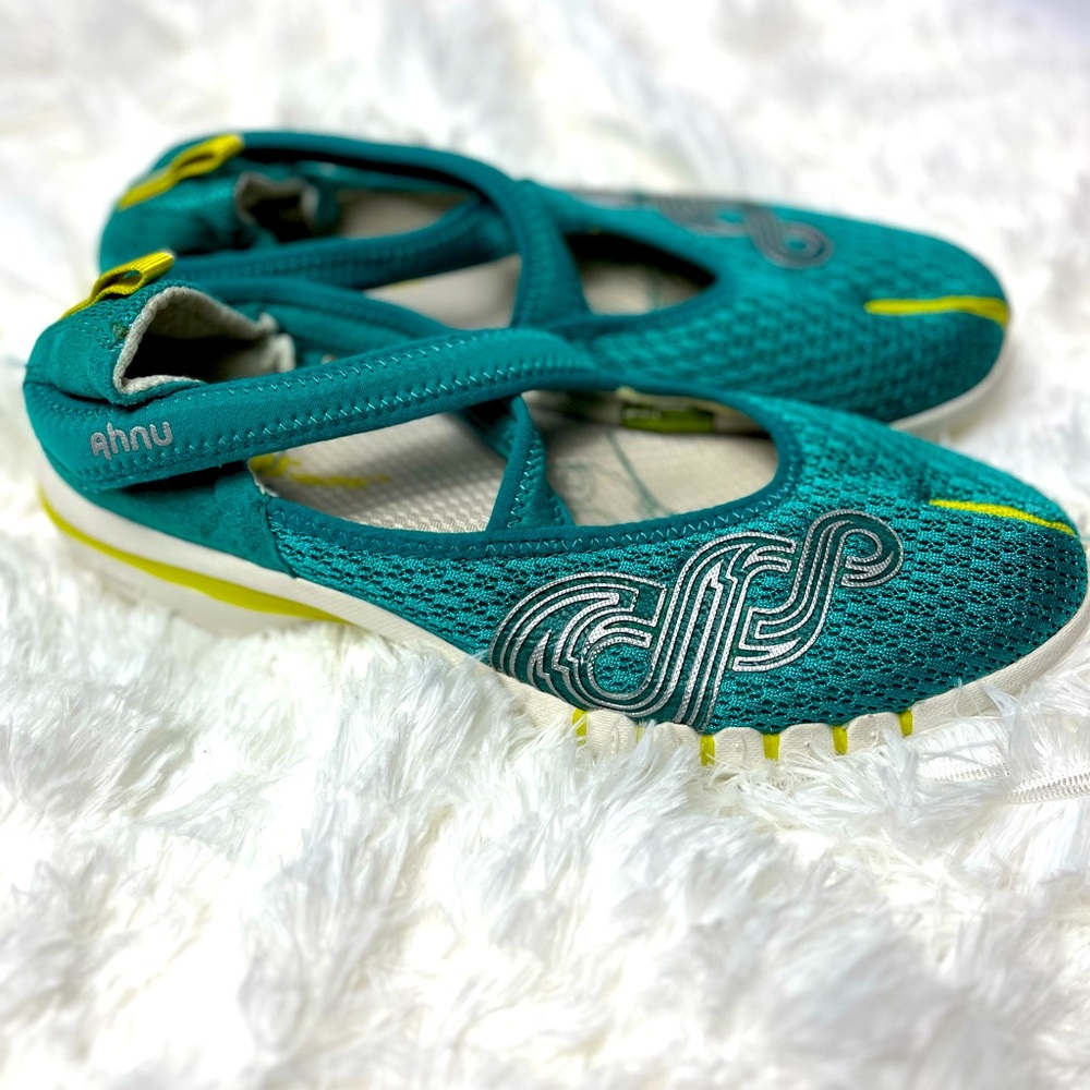 Ahnu Women’s Yoga Split Round Toe Cross Training Shoes - Picture 10 of 10